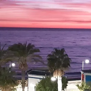 Torrox, Superbe Et Sur La Plage! Torrox
